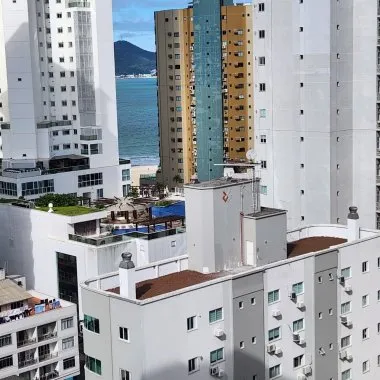 Apartamento 2 quartos para Venda no bairro Pioneiros em Balneário Camboriú