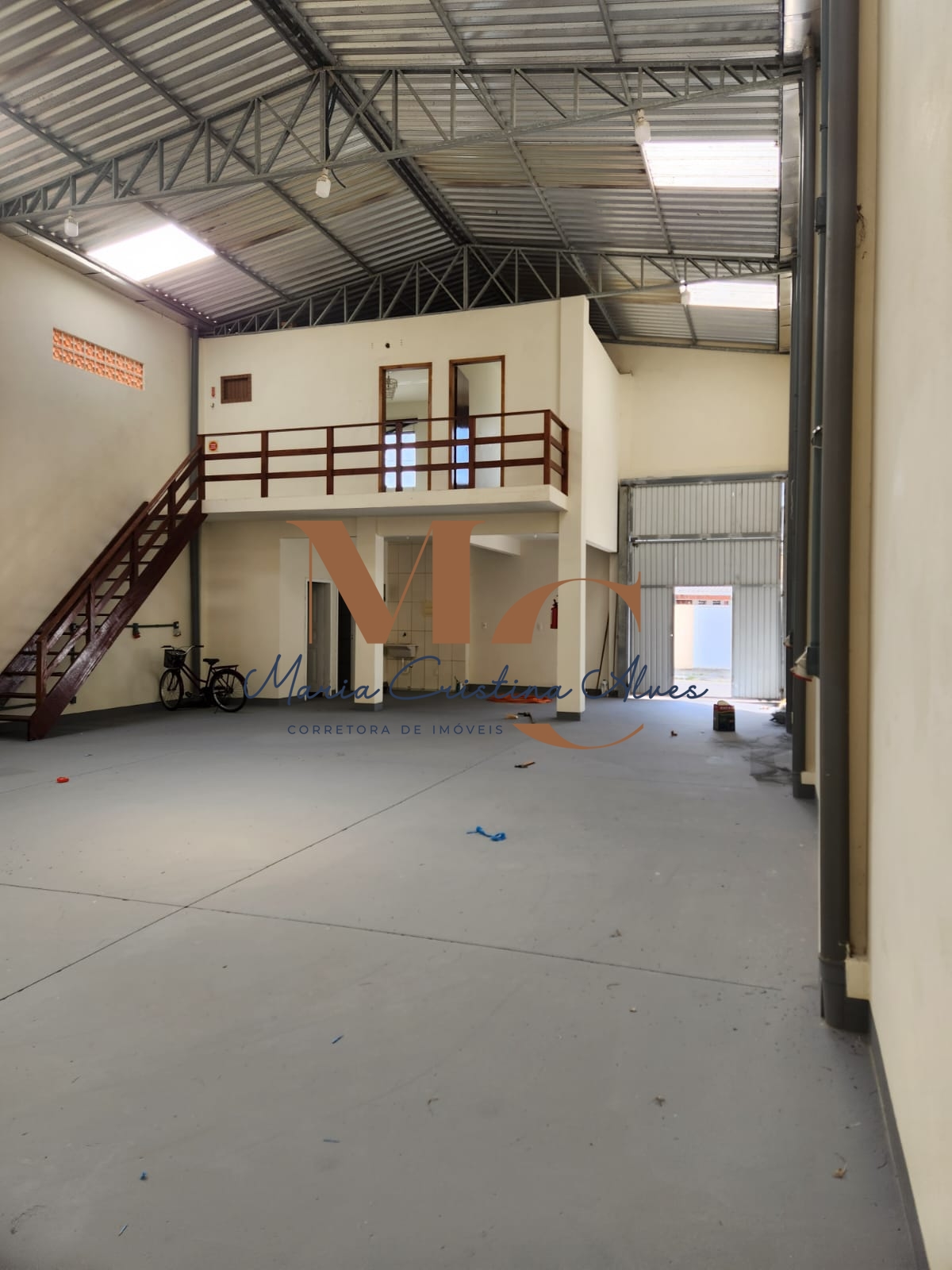 Galpão para Venda no bairro Espinheiros em Itajaí