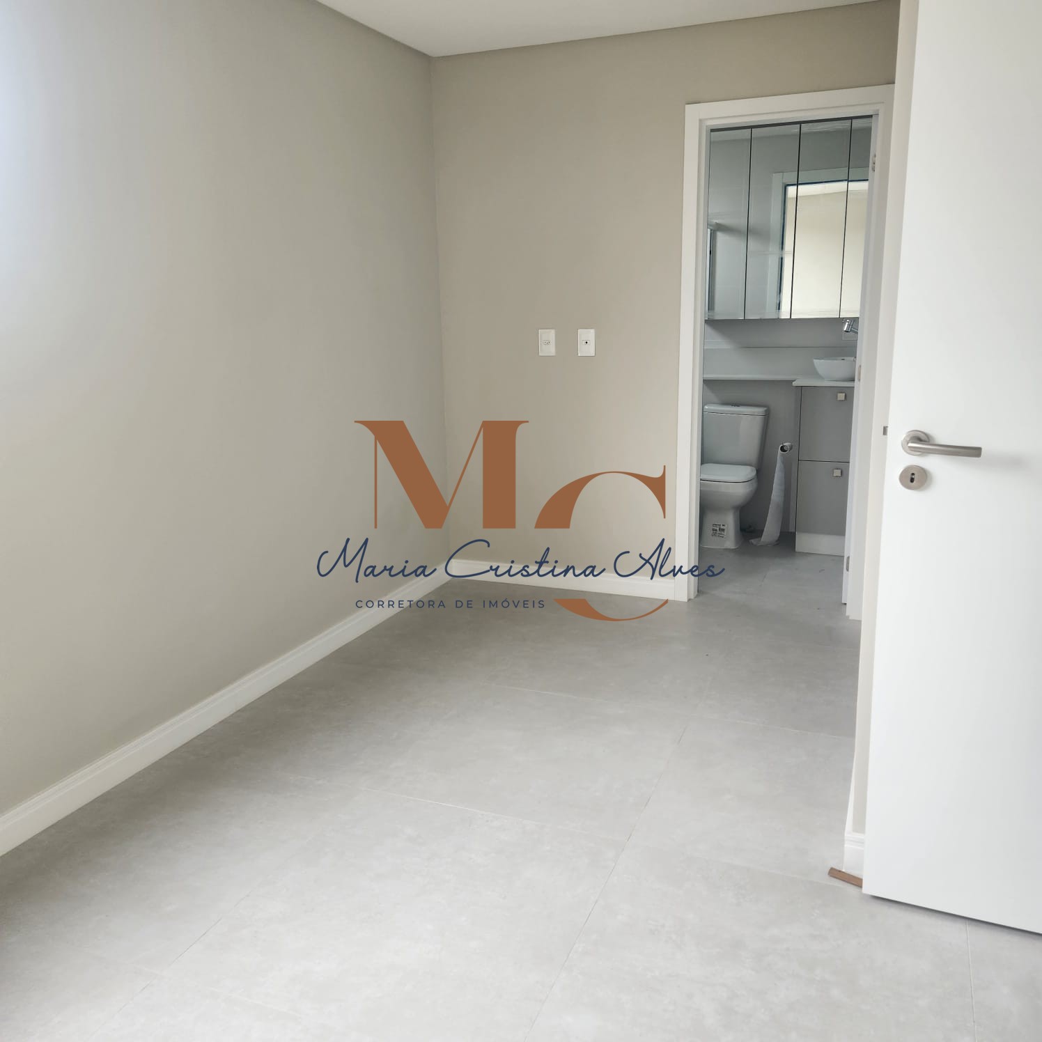 ALUGUEL ANUAL LOCALIZADO NO TABULEIRO EM CAMBORIÚ