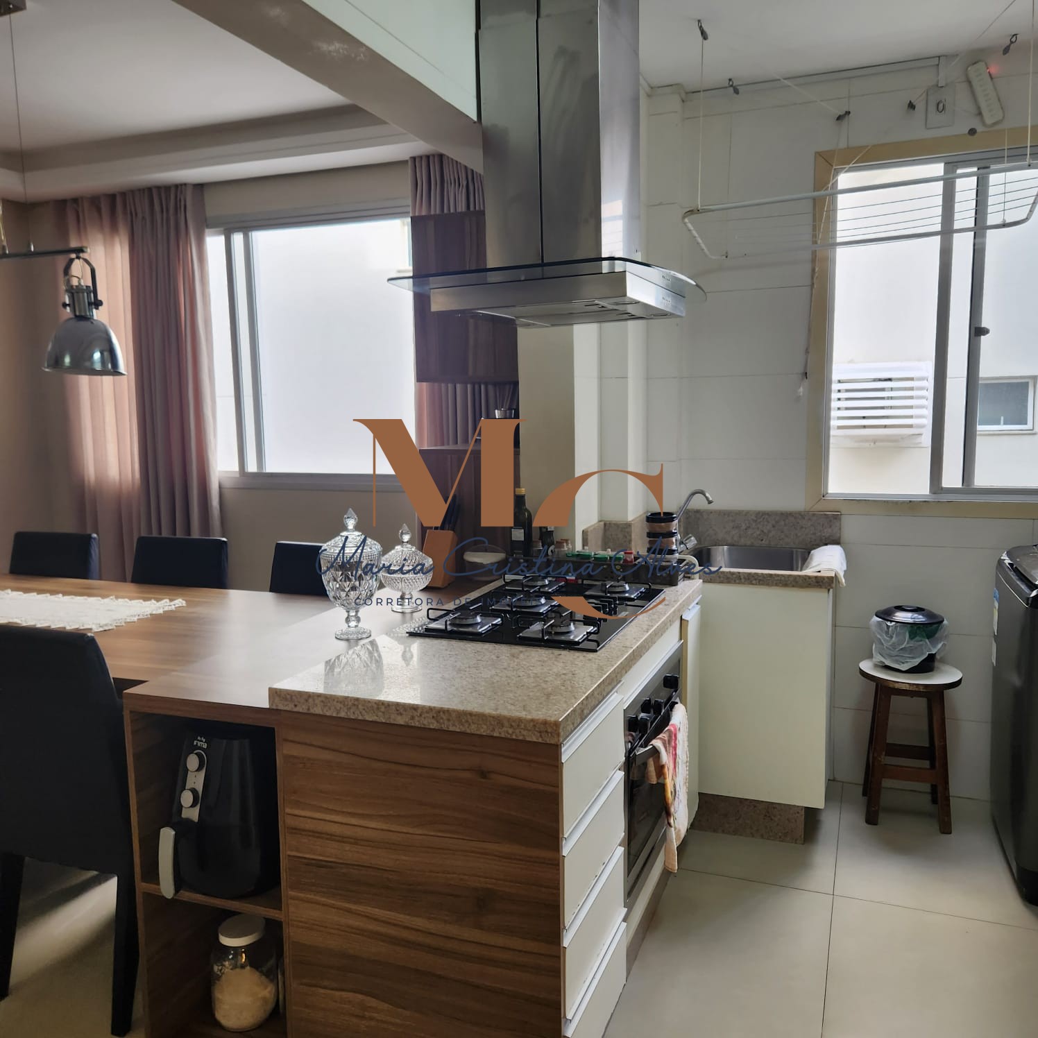 Apartamento à venda no Edifício Acácias – Centro de Balneário Camboriú
