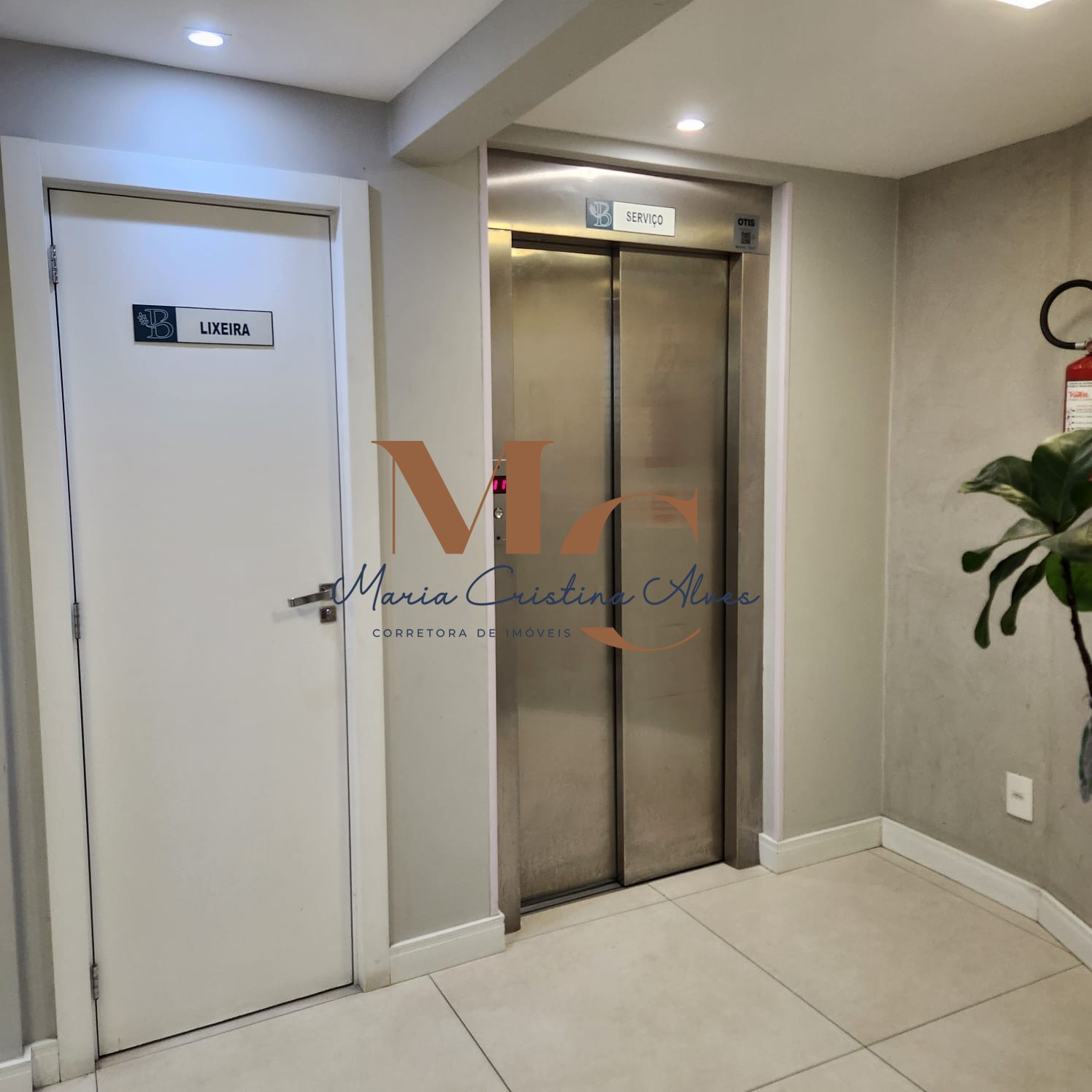 Apartamento à venda no Edifício Acácias – Centro de Balneário Camboriú