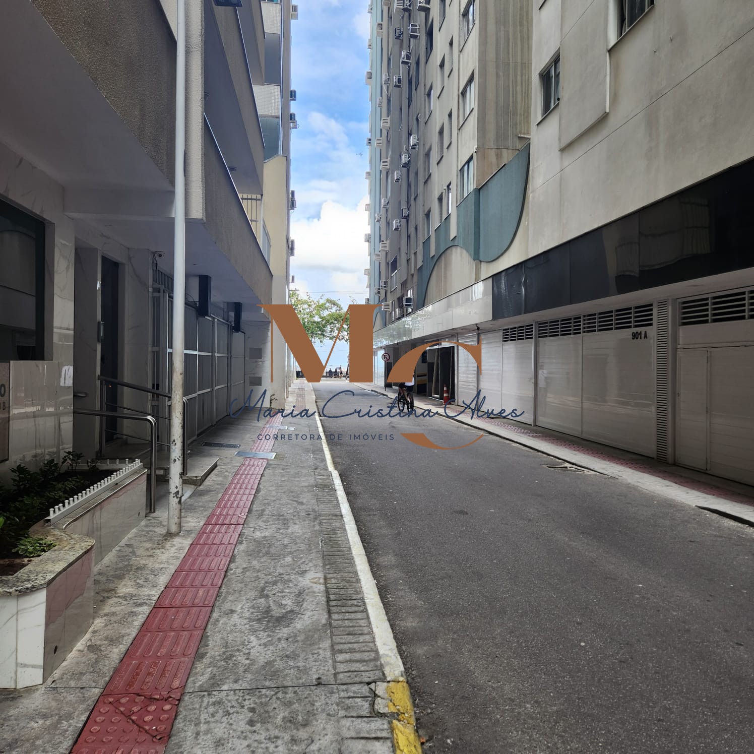 Apartamento à venda no Edifício Acácias – Centro de Balneário Camboriú