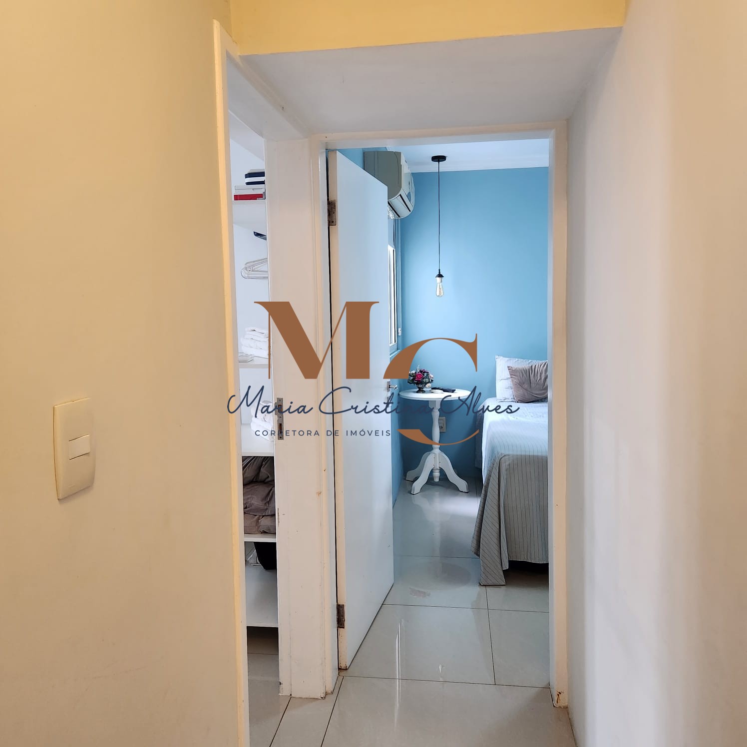 Apartamento à venda no Edifício Acácias – Centro de Balneário Camboriú